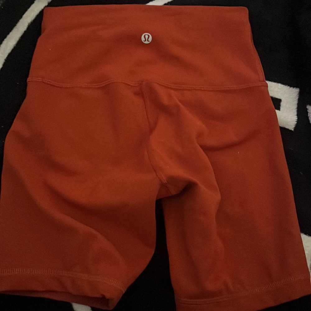 New condition lululemon bikers shorts size 4